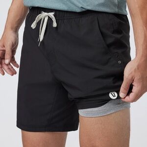 GRAY Vuori Men’s Kore 5” Shorts Size Small